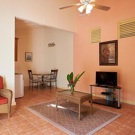 Icis Villas Brewers Bay Екстериор снимка