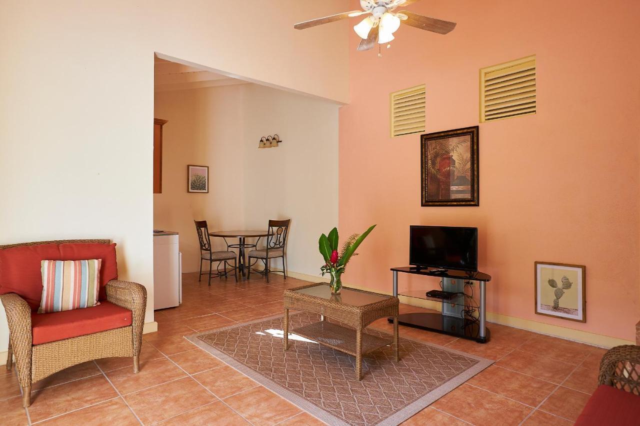 Icis Villas Brewers Bay Екстериор снимка